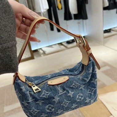 Brandneue Tasche