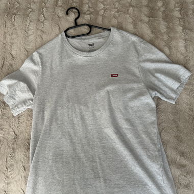 Levis T-shirt