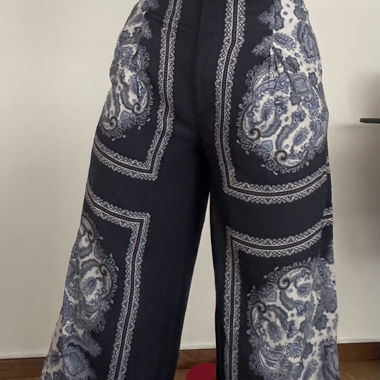 Pantaloni artistici a fantasia H&M