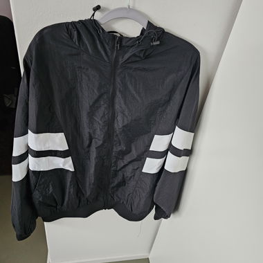 Windbraker, giacca di transizione nero/bianco