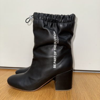 f_wd Black heeled ankle boots