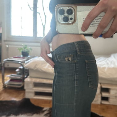 Jeans à taille basse évasé/droit
