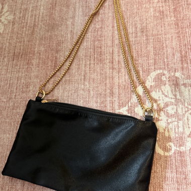 Schwarze Handtasche