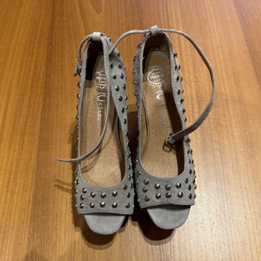 Tacco Jeffrey Campbell
