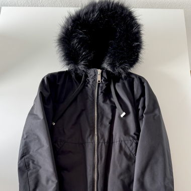 Zara Mantel