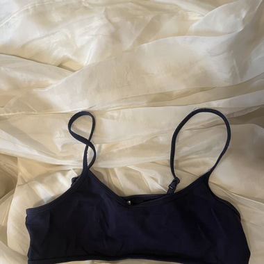 Dunkelblaues Top