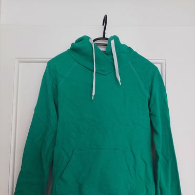 Pull à capuche vert