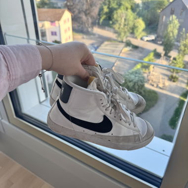 Nike High-Top Sneaker