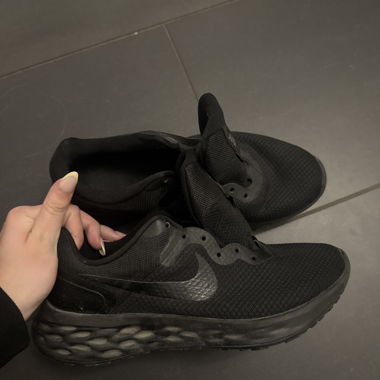 Black Nike Sneakers