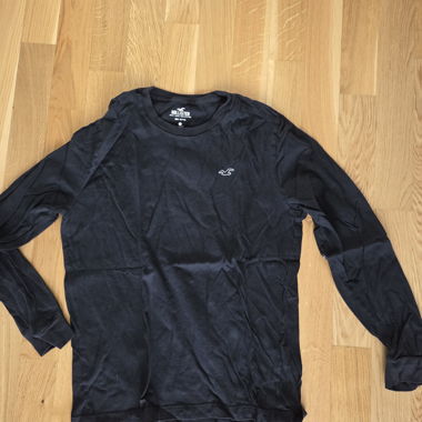 Hollister Black Long-Sleeve Top