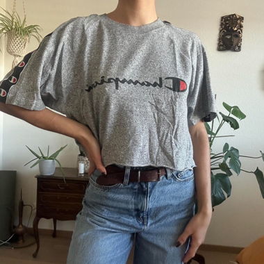 vintage oversize champion tee