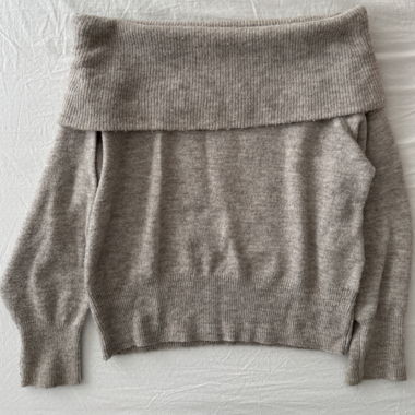 Off-Shoulder-Pullover