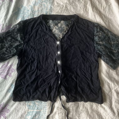 blouse avec dentelle