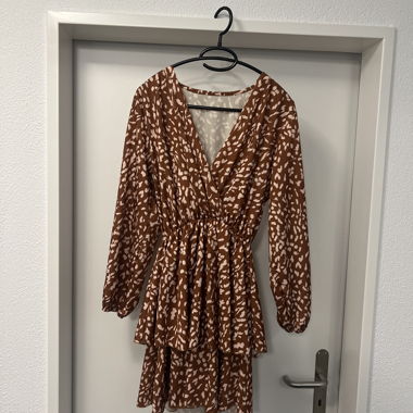 Brown patterned short dress