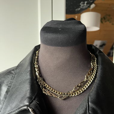 ensemble de collier flamme