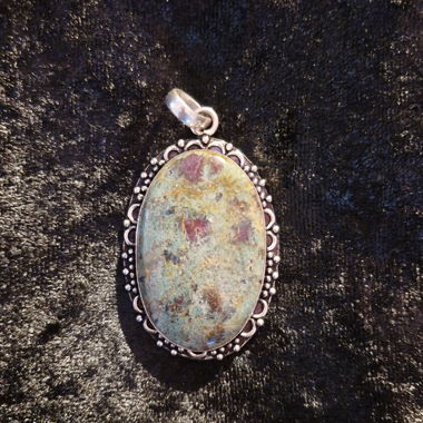Pendentif en zoisite