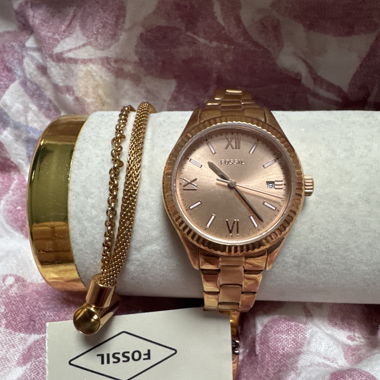 Montre femme Fossil en rosé gold avec bracelet