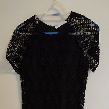 Robe Anne Fontaine en dentelles noire