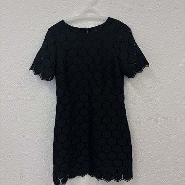 Abito Nero in Pizzo