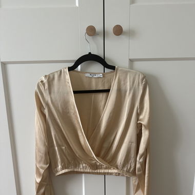Long sleeve blouse