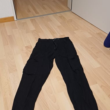 Schwarze Cargohose Missguided