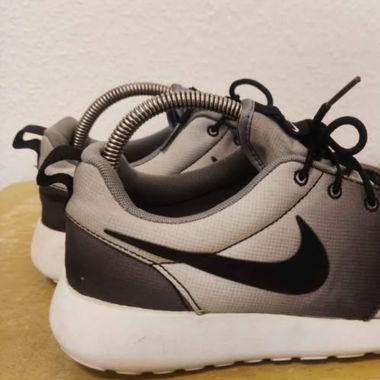 Nike Roshe Run Sportschuh Gr.39,5