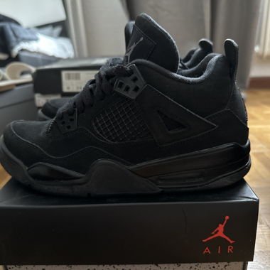 Jordan 4 retro black cat