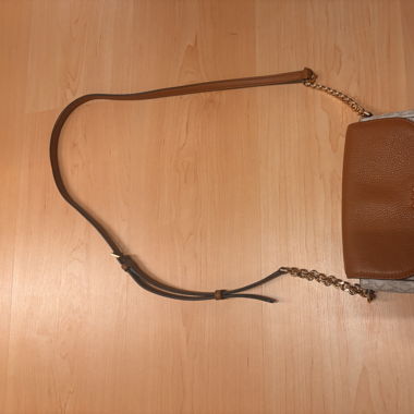 Michael Kors Umhängetasche zu verkaufen