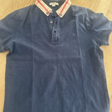 Polo Burberry enfant 14 ans (162 cm) très bon état