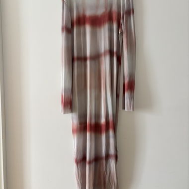 Robe manches longues transparente