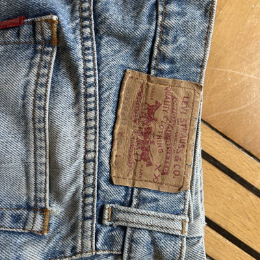 vintage blue levis jeans