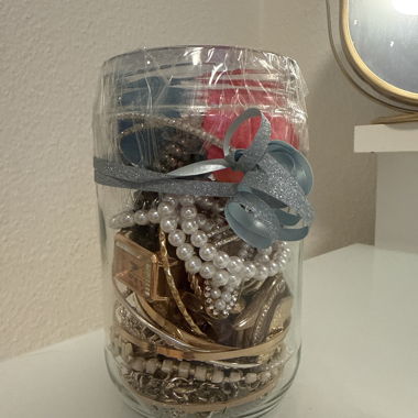 Mistery juwelry jar