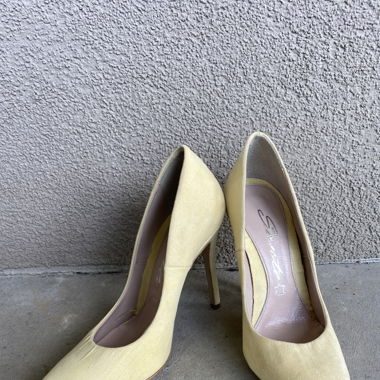 Gelbe High Heels