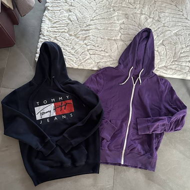 Lot of 2 Tommy Hilfiger sweaters / size 176