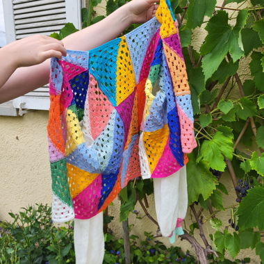 Gilet tricoté coloré