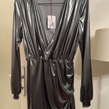Silver metallic dress - New with tag