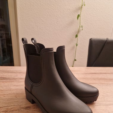 Regenfeste Stiefeletten