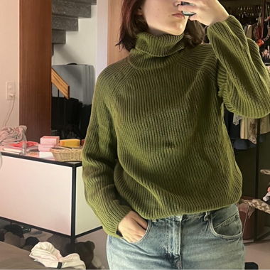 Pull à col roulé vert olive