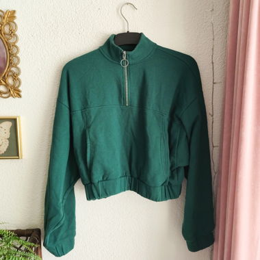 Cropped sweater grün