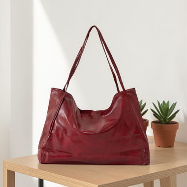 Beautiful burgundy shoulder bag – new