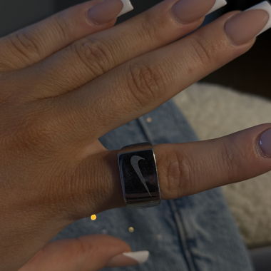Anello Nike