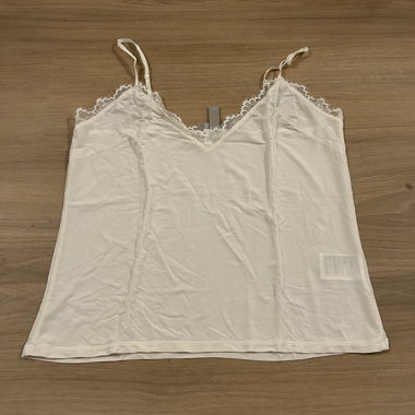 Top lingerie in pizzo