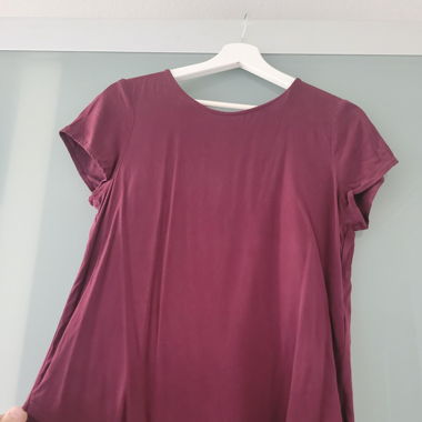 Rotes Top aus schönem Material