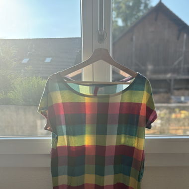T-shirt a quadri