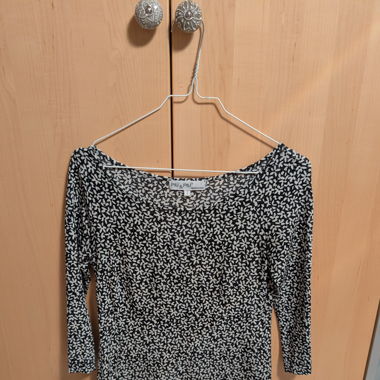 Geblümtes Kleid