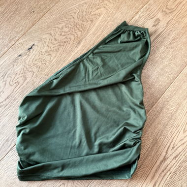 Asymmetrical top