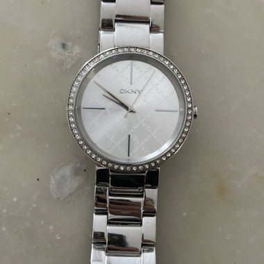 DKNY Arbanduhr