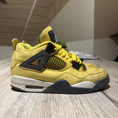 Air Jordan 4 Retro Lightning