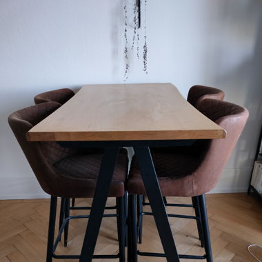 Table haute et ses chaises 