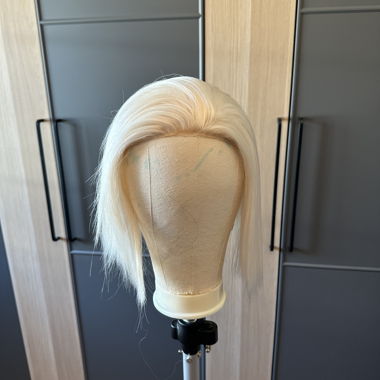 Perruque lace front blonde platine